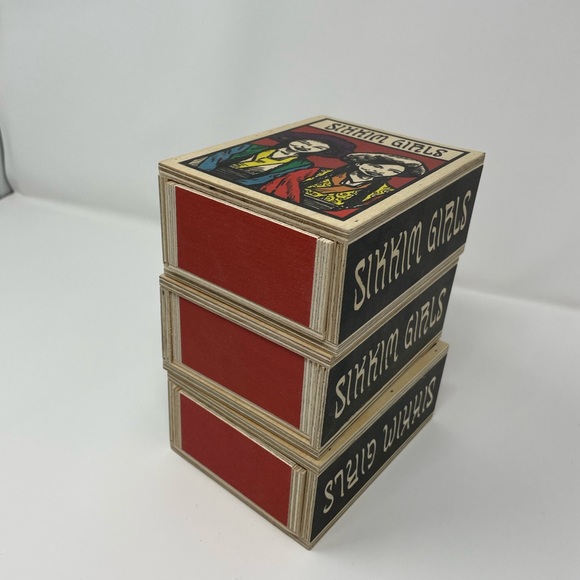 Lush Sikkim wooden boxes in like new condition! - Picture 4 of 9